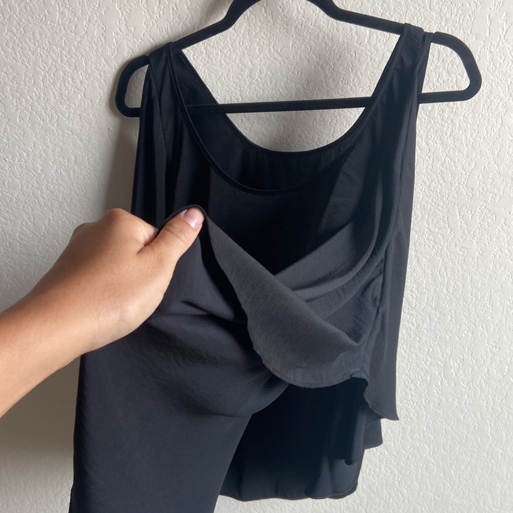 BCBG Maxazria Jadine black silky tank top with open sleeves - Picture 4 of 6